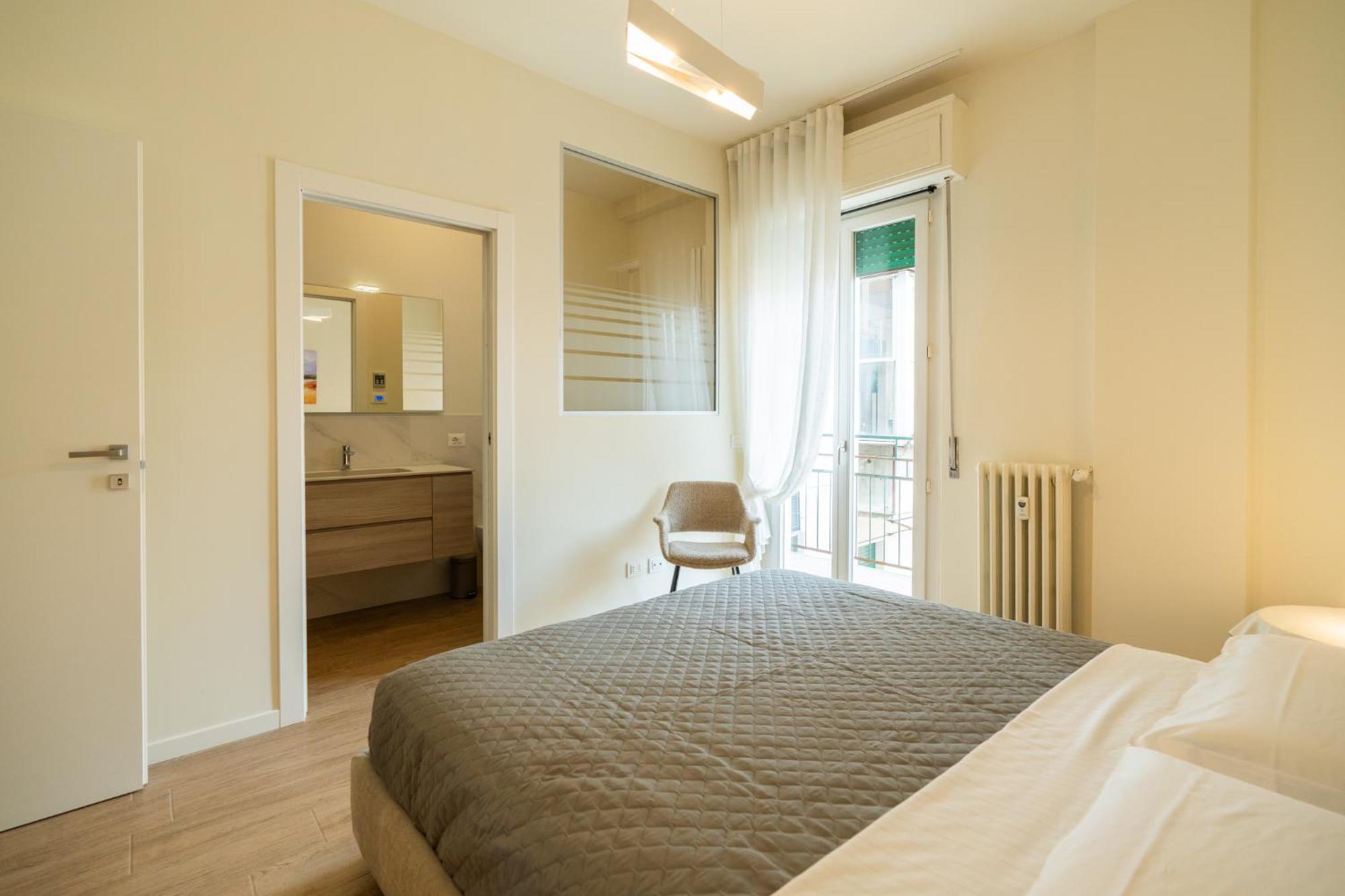 Domus Verona - Ampia Residenza Filippini A Pochi Passi Dall'Arena Bagian luar foto